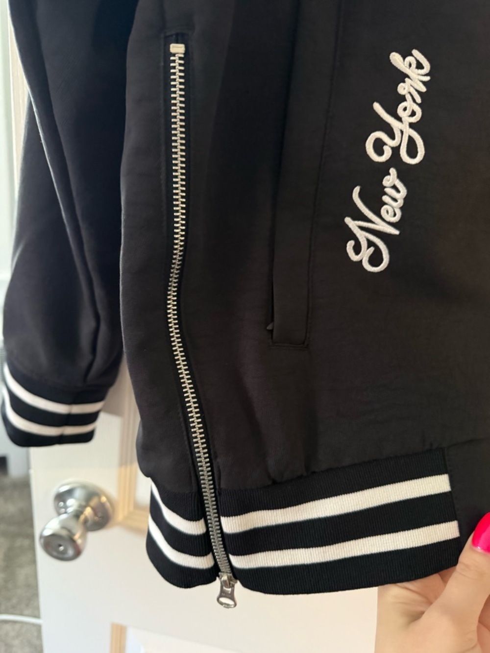 Yankees Bomber Jacket - Picture 3 of 7